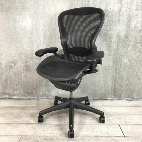 美品　大人気　ハーマンミラー　アーロンチェア　Aサイズ　フル装備　ブラック Herman Miller（ハーマンミラー） アーロンチェア（ランバー