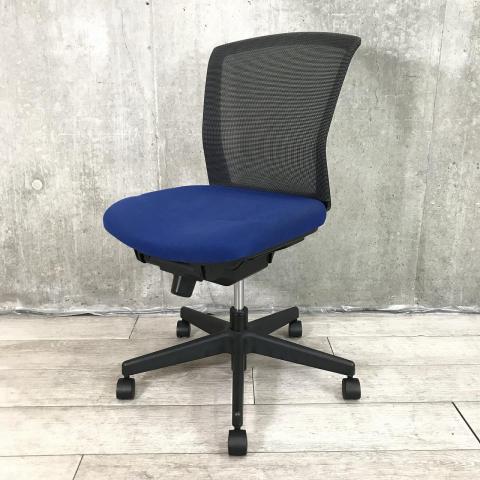 【ソフトなメッシュが背中にフィット！必要機能をシンプルにまとめた軽快なオフィスチェア！】■コクヨ（KOKUYO）　バリシアチェア（Varicia）　肘無し　ローバック　背面メッシュ　■ミディアムブルー×ブラックシェル　【弊社使用欄：A01032794】