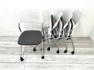 【セット商品】【定価約16万円】【コンパクトかつスタイリッシュなデザイン！折り畳み収納可能なネスティングチェア】■内田洋行/FM-265　■ネスティングチェア　■キャスター付き　■背ホワイト×座グレー ※セット商品のため配送料要相談※
