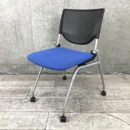 【関東倉庫在庫品】【水平スタック可能！簡単に収納可能！】■オカムラ製　プロスタック　ネスティングチェア　■ブルー【弊社使用欄：A00996593】【ECBMC】【在庫入替セール品につき限定特価！】