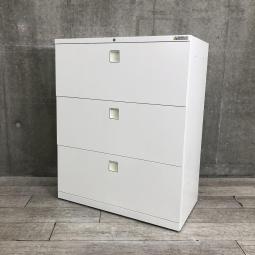 【ファイル収納にオススメ！高品質で使いやすい人気シリーズの3段ラテラル書庫！】■オカムラ(okamura)製　レクトラインシリーズ　3段ラテラル書庫　ローキャビネット　■ホワイト　■シリンダー鍵【2509】弊社使用欄【A01034647】