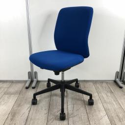【スタンダードな機能のシンプルローコストチェア！】■ウチダ（UCHIDA）製　カリッサ（CARISSA）チェア　肘無　ハイバック　クロスバックタイプ　■アクアブルー×ブラックシェル【2509】弊社使用欄【A01034434】