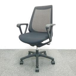 【西】【残り1脚】長時間の作業にも対応した「nona（ノナ）」チェア入荷！中古　オフィスチェア　OAチェア　メッシュ　テレワーク　在宅ワーク【福岡オフィス家具】【福岡中古家具】【中古事務什器】【中古チェア】【中古椅子】