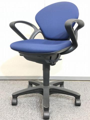 【中古】プレーゴチェア KZ-465CG-T2N4 イトーキ（ITOKI） 肘付ローバックチェア