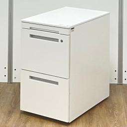 ★イトーキ製　CZRシリーズ　ホワイト　3段　ワゴン　フリアド用ワゴン　H650サイズ　1段目浅型　シリンダー錠　収納力抜群の3段ワゴン！　中段と下段にはA4サイズのファイル等が収納できるサイズ！　3段ワゴン！！【管理番号：A01032787】