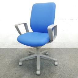 【コスパ◎の肘付ハイバックチェアが限定2脚入荷！】オカムラ製　セディスタ / ハイバック / 肘付 　オフィスチェア　パソコンチェア　ブラック　《オフィスバスターズ福岡博多店は、福岡を拠点として、日本全国へ中古オフィス用品・オフィス家具を提供しております》