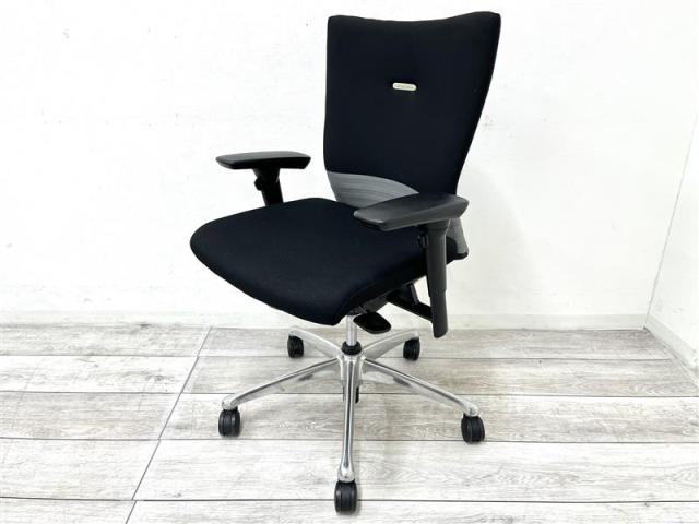 【中古】フィーゴチェア  オカムラ（okamura） 肘付ハイバックチェア