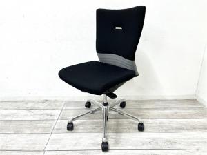 【定価約7万円】【背あてのしなやかな曲線が背中にフィット！】■オカムラ（okamura）製　フィーゴ（feego）チェア　ハイバック肘無　■色：ダークグレー【高機能エルゴノミクスチェア】
