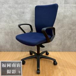 【南】オカムラ製のオフィスチェア(事務椅子)【カロッツァ/ダークブルー/固定肘付き】が入荷しました！　＊熊本市で、中古オフィス用品・オフィス家具をお探しなら「オフィスバスターズ熊本サテライト店」へ＊※サテライトは商談スペースのみの為、在庫は福岡の在庫を掲載しております。商品につきましてはお電話にてお問い合わせください。＊