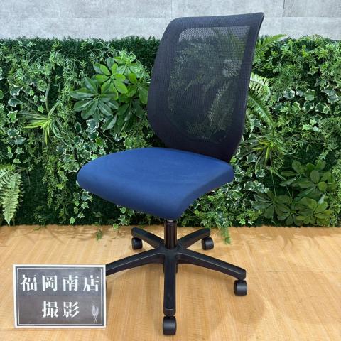 【南】★2020年製★イトーキ製のオフィスチェア(事務椅子)【コルトシリーズ】が入荷しました！　＊熊本市で、中古オフィス用品・オフィス家具をお探しなら「オフィスバスターズ熊本サテライト店」へ＊※サテライトは商談スペースのみの為、在庫は福岡の在庫を掲載しております。商品につきましてはお電話にてお問い合わせください。＊