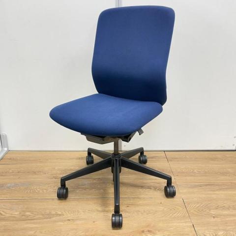 【中古】クレネ  ウチダ（UCHIDA) 肘無ローバックチェア