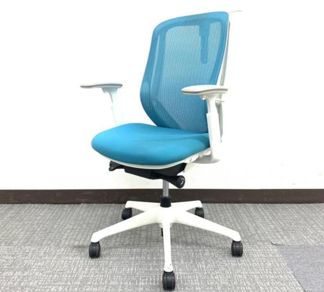 【中古】シルフィーメッシュ  オカムラ（okamura） 肘付ハイバックチェア