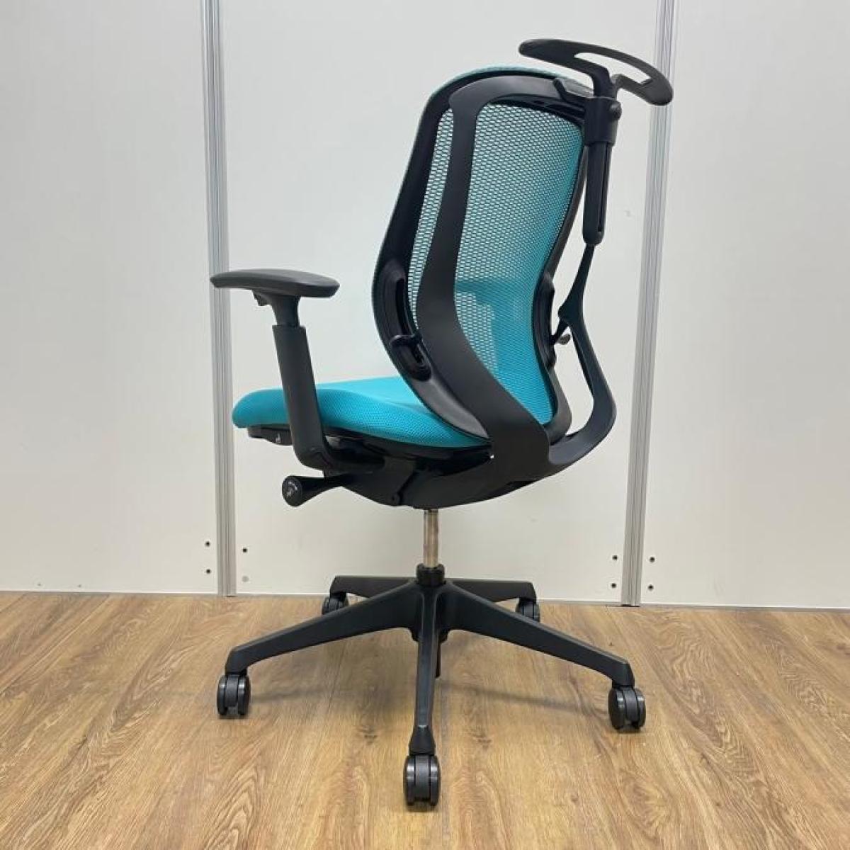 av　オカムラ　シルフィーチェア　ローバック　固定肘　前傾機能　メッシュ　中古品 中古】シルフィーメッシュ オカムラ/okamura 肘付ローバック