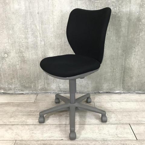 【中古】Bit-X BIT-X45L-F　BK アイリスチトセ 肘無ローバックチェア