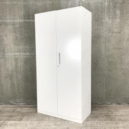 ※近日入荷予定※【多人数分のジャケットなどを省スペースに収納！】■コクヨ（KOKUYO）　エディアシリーズ（EDIA）　ワードローブ　ハイキャビネット　H1810mm　ホワイト　シリンダー錠　《オフィスバスターズ福岡博多店は、福岡を拠点として、日本全国へ中古オフィス用品・オフィス家具を提供しております》
