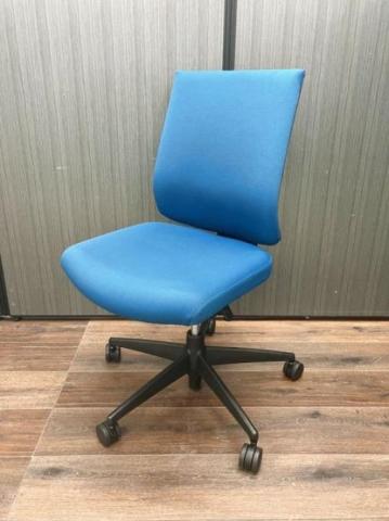 【中古】ウィザードチェア  コクヨ（KOKUYO） 肘無ローバックチェア