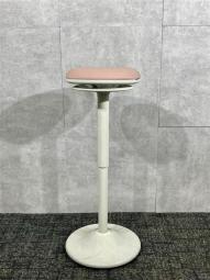 【在庫入替セール★】　■オカムラ（okamura）製　ピルエット　ミーティングチェア　ピンク　《オフィスバスターズ福岡博多店は、福岡を拠点として、日本全国へ中古オフィス用品・オフィス家具を提供しております》