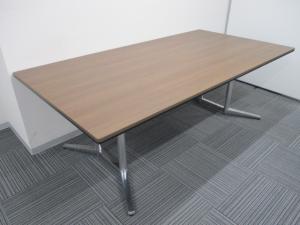【4～6名用の会議テーブルを販売中！】◆オカムラ/ラティオ2　RatioⅡ　ネオウッドダークブラウン　ミーティング　商談　福岡　博多　天神　九州最大級《オフィスバスターズ福岡博多店は、福岡を拠点として、日本全国へ中古オフィス用品・オフィス家具を提供しております》