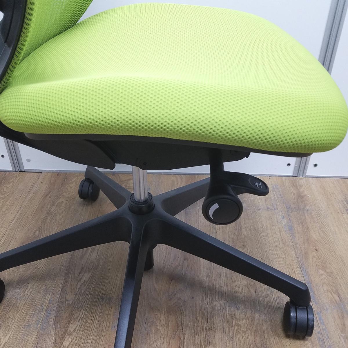 中古】シルフィーメッシュ オカムラ/okamura 肘無ハイバックチェア