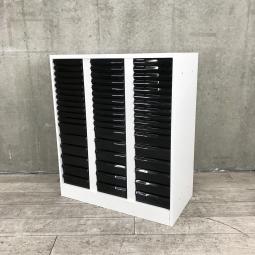 【書類・備品整理の必需品！】【珍しいクリトレが入荷！3列×浅型11段+深型6段】■ウチダ（UCHIDA）製　BEストレージシリーズ　クリスタルトレー　ローキャビネット　■3列×浅型11段＋深型6段　■色：ホワイト/トレイ：ブラック