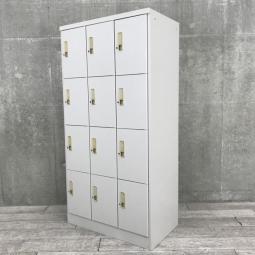 【在庫入替セール品】【1台で12名分の手荷物などを収納可能！移転や増員を検討されている方にオススメ！】■イトーキ（ITOKI）製　SLシリーズ　12人用ロッカー　更衣用ロッカー　W900×D515㎜　■3列×4段収納　■シリンダー錠　■ニューグレー【弊社使用欄：A01016989】