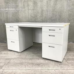 収納スペース充実・机上をスッキリ整理が可能な両袖机!上長席にもオススメ!
■東洋スチール(TOYOSTEEL)/CSシリーズ/ホワイト 両袖机 W1400×D700㎜ ■シリンダー錠 ※サイド割れ・日焼け有のため特価品