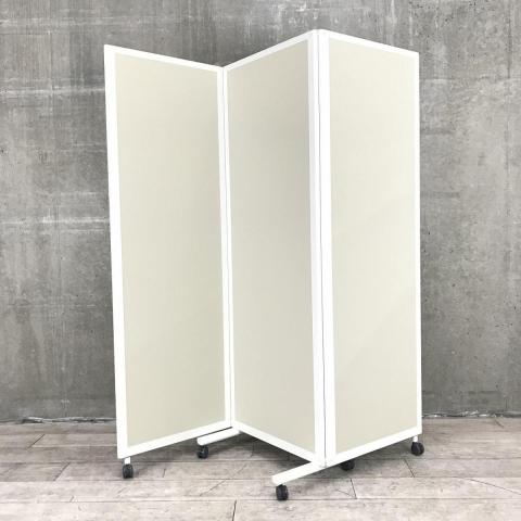【キャスター付で便利に使える!希少な3つ折りパーテーションが入荷!】【折り畳み式間仕切り!】■イトーキ(ITOKI)製 スクリーンパネルKタイプ 3つ折りハイパーテーション W1850×H1800㎜ ■キャスター付 ■ベージュ