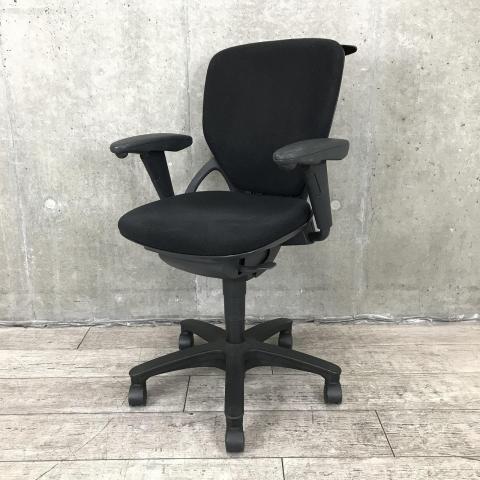 【中古】プレーゴチェア  イトーキ（ITOKI） 肘付ハイバックチェア