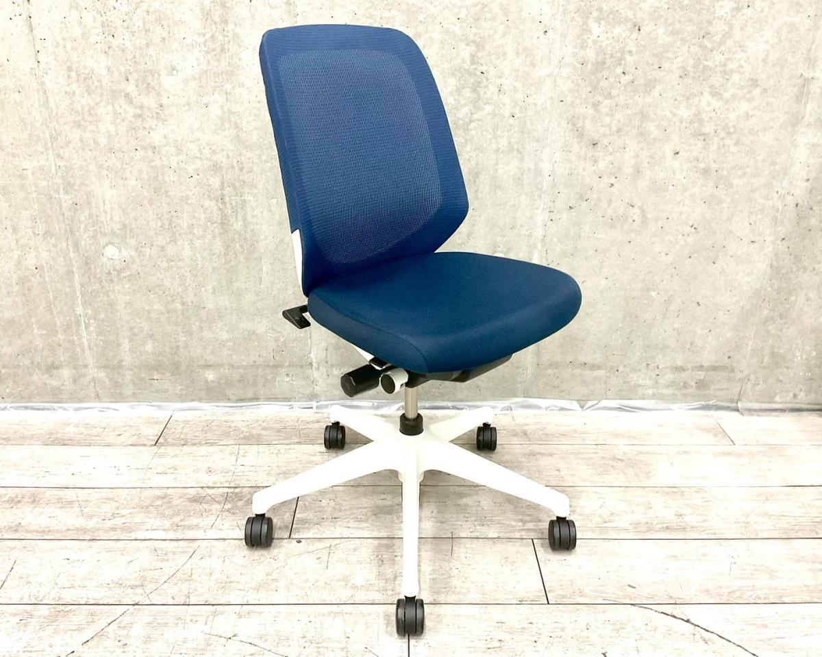 未使用‼️イトーキ　ノートチェア！ 中古】ノート KJ-180JB-W9B2 イトーキ/ITOKI 肘無ハイバック