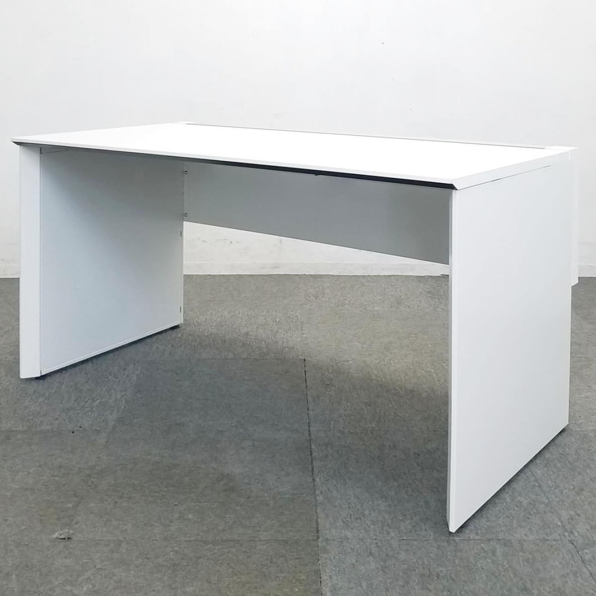 次世代ワークステーションの決定版！　平机　フリーアドレスデスク　コクヨ　ワークヴィスタ　ホワイト【関東倉庫在庫品】【弊社使用欄：A01037059】
                        ワークヴィスタ
                                    中古
            