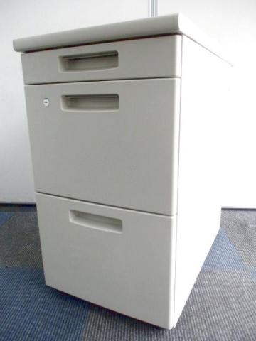 【中古】新BS SDE-BSNV73F1N コクヨ（KOKUYO） 脇机3段