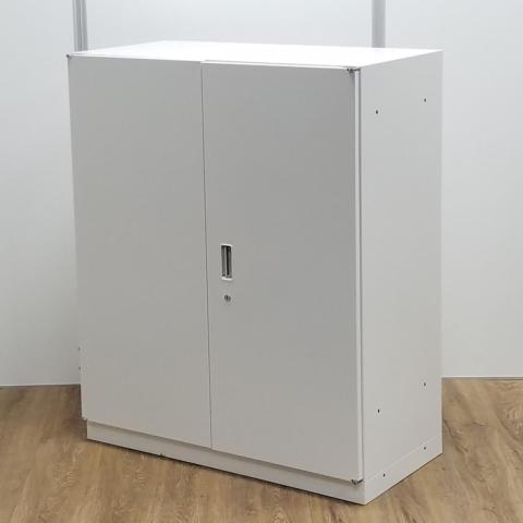特別 格安出品 ローキャビネット／両開き木製 24時間以内出荷 ローキャビネット／両開きの格安販売 - 中古オフィス家具なら