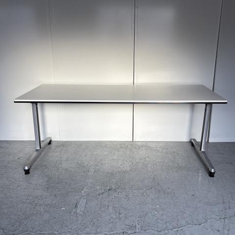 テーブルの通販 なんば日本橋店 - 中古オフィス家具ならオフィス