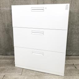 【収納力抜群の3段ラテラル書庫！A4書類が大量に収納可能！】■コクヨ（KOKUYO）製　エディア（EDIA）シリーズ　3段ラテラル　ローキャビネット　H1100㎜　■ベース付き　■ホワイト　■シリンダー錠 【収納容量がBIGサイズ！】【2509】弊社使用欄【A01036135】