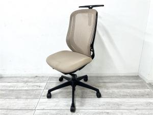 【定価約10万円】【オカムラ製品で最も人気を集める高機能メッシュチェア！】■オカムラ（okamura）製　シルフィ（Sylphy）　肘無　ハイバック　背面メッシュ　■ベージュ　ハンガー付き