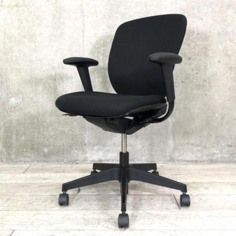 【中古】プラオチェア  イトーキ（ITOKI） 肘付ローバックチェア