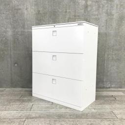 【ファイル収納にオススメ！高品質で使いやすい人気シリーズの3段ラテラル書庫！】■オカムラ（okamura）製　レクトラインシリーズ　3段ラテラル書庫　ローキャビネット　■天板/ベース付き　■ホワイト　■シリンダー鍵