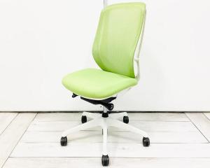 【前傾チルト機能付き】オカムラ製品で最も人気を集める高機能メッシュチェア！/オススメ(おすすめ) /人気商品【弊社使用欄：A01036032】■ハイバック　背面メッシュ■ライムグリーン×ホワイトシェル/オカムラ（okamura）製　シルフィ（Sylphy）