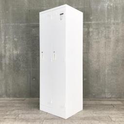 【2人用ロッカーが入荷！】◆コクヨ/LK　ホワイト　更衣用　更衣室　省スペース　福岡　博多　天神　九州最大級《オフィスバスターズ福岡博多店は、福岡を拠点として、日本全国へ中古オフィス用品・オフィス家具を提供しております》