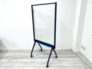 【定価約8万円】【空間の間仕切りやホワイトボードとして使用可能！】■プラス/ALKUシリーズ　■クリアボード　■キャスター付き