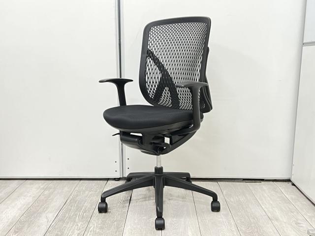 【優しく包み込む樹脂メッシュ・上質な座り心地！】【人間工学に基づいたS字曲線で理想的な座り心地】/オススメ(おすすめ) /人気商品【弊社使用欄：A01033634】■肘付きハイバック　ブラック　樹脂メッシュ　背面ヌード/イナバ/イエラ