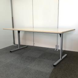 【木目調でお洒落な空間を演出!会議や研修等でオススメ!】■コクヨ製 BT-500シリーズ ミーティングテーブル(会議机)■木目調ナチュラル ■幅1800