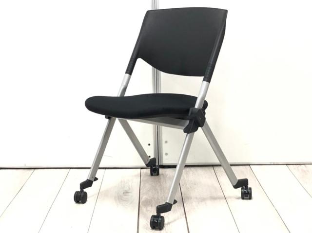 オカムラ（okamura） スタッキングチェア 一覧 - 中古オフィス