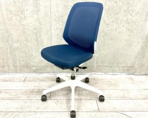 【オフィスの今を、もっと美しく快適に！新世代ワークチェア】■イトーキ（ITOKI）製　ノート（nort）チェア　肘無し　ハイバック　■ネイビーブルー×ホワイトシェル　■背面メッシュ 【弊社使用欄：A01034116】