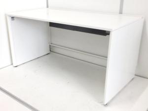 【在庫入替セール品】【9台入荷！】パネル足のワイドデスク！イトーキ製・インターリンク（INTERLINK）フリーアドレスデスクの代わりにも！【T10】