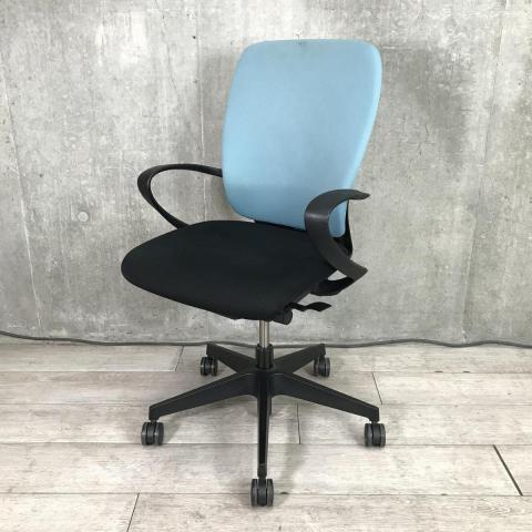 【中古】フルゴ  イトーキ（ITOKI） 肘付ローバックチェア