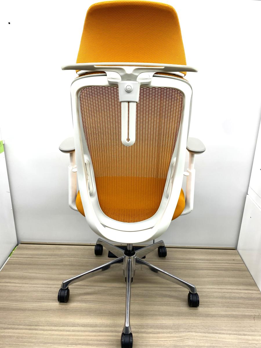 取付無料！オカムラ シルフィー オレンジメッシュ 可動肘掛付きハイチェア✨ 取付無料！オカムラ シルフィー オレンジメッシュ 可動肘掛付き