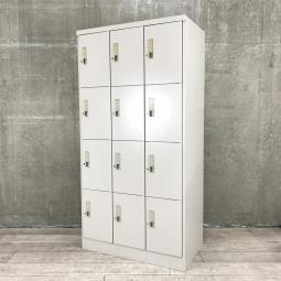 【在庫入替エール】【2台限定】【省スペースで多人数分収納できます！】■イトーキ（ITOKI）製　SLシリーズ　12人用ロッカー　更衣用ロッカー　W900×D515㎜　■3列×4段収納　■シリンダー錠　■グレー