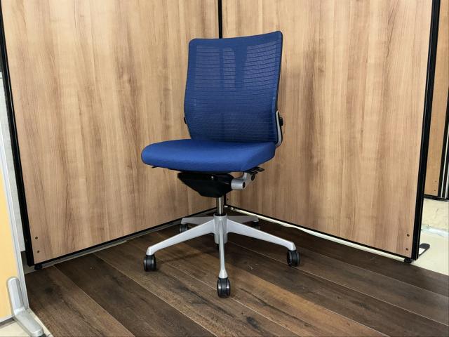 【中古】コーラルチェア  オカムラ（okamura） 肘無ミドルバックチェア