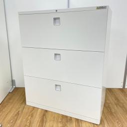★オカムラ製　レクトライン　ホワイト　高品質で使いやすい！　大容量の3段キャビネット！　3段ラテラル書庫！！